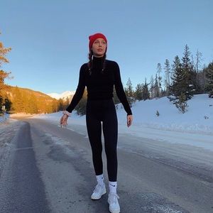 Meet your Posher, Em